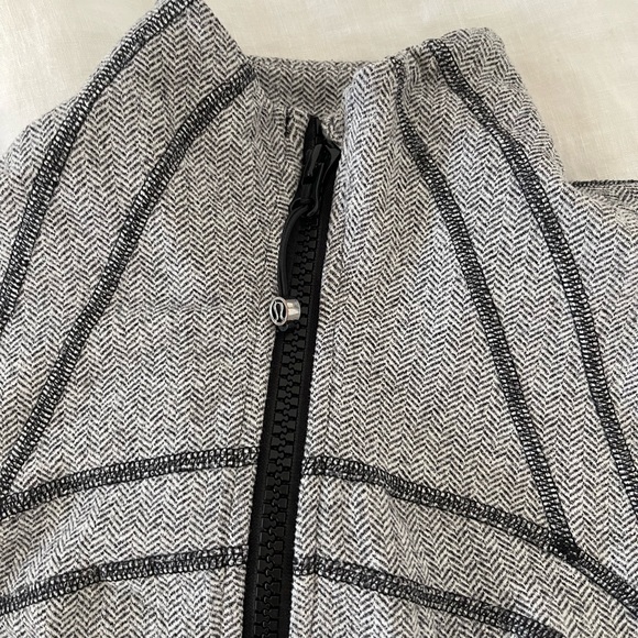 Lululemon Define Jacket - Picture 3 of 5